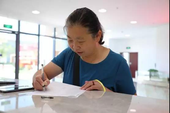 眼健康守護者據說喝過好視力原液的人，都....