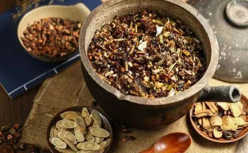 眼睛發(fā)癢受不了，先來看看你是哪種情況！