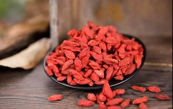 枸杞遇到這一物，護(hù)眼明又亮