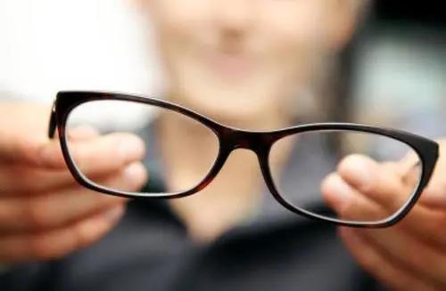 眼睛疲勞、眼皮重，這些小妙招幫你護(hù)眼